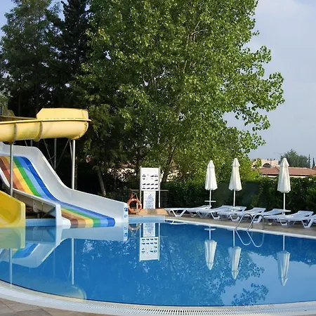 فندق Larissa Stone Palace 5*